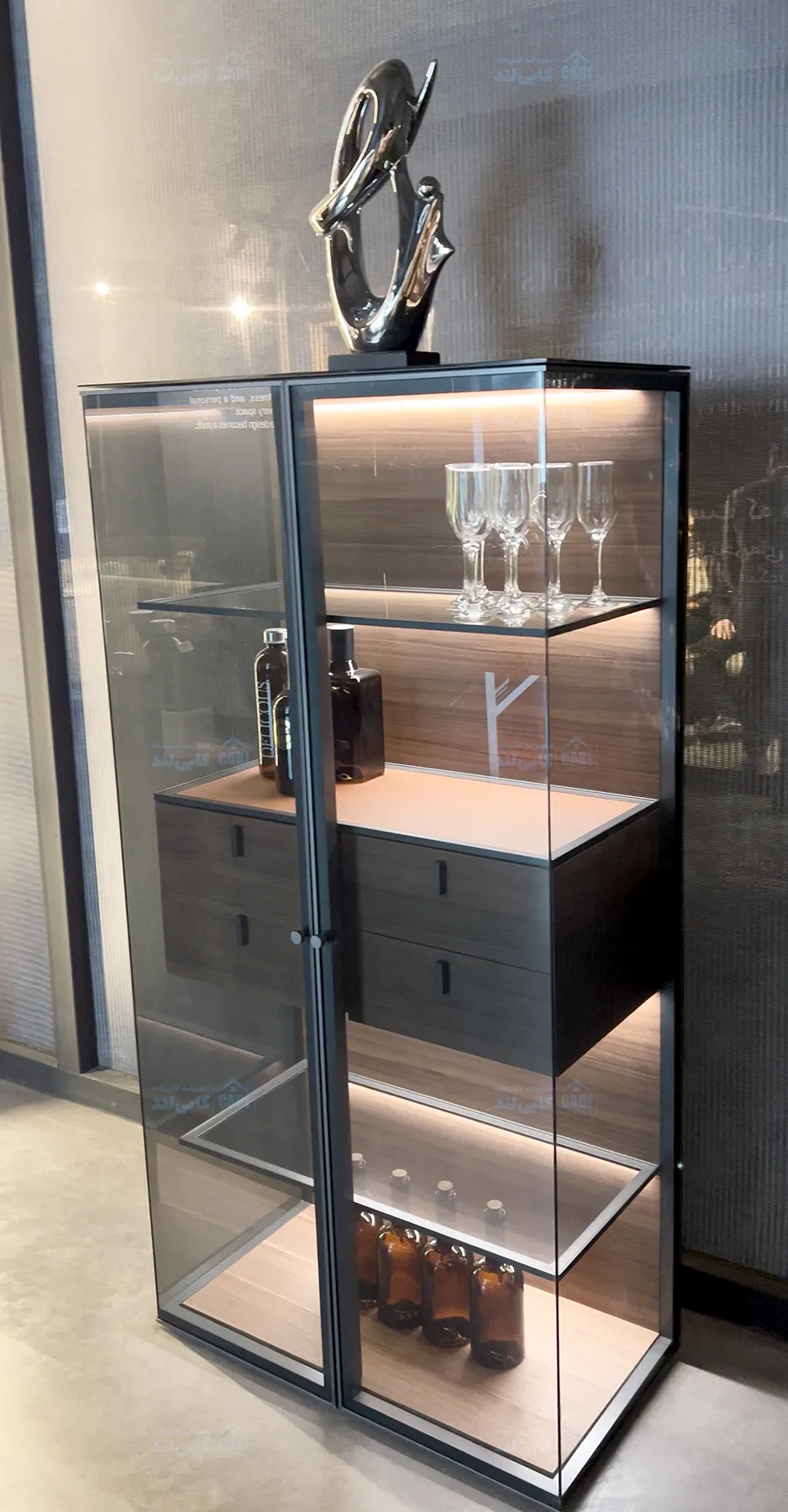 بوفه دکوراتیو شیشه ایی مدل Lyra فانتونی P210